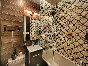 Rented by RELEASE NY