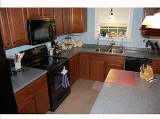 19 Castle Hl, Bangor, ME 04401