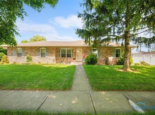 3039 Springtime Dr, Oregon, OH 43616