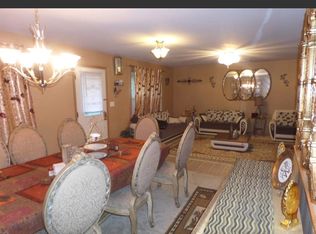 6477 Sunny Meadow Dr, Machesney Park, IL 61115