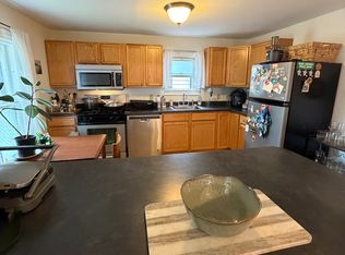 45 Grant St APT 1, Burlington, VT 05401