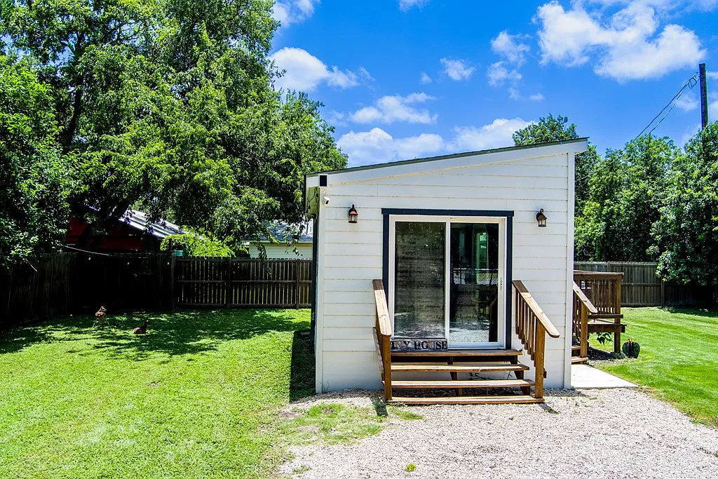 1 bed, 1.0 bath, 288 sqft, $1,200 — Photo 3