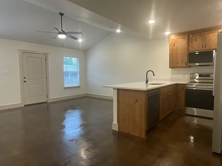 533 Bradburn Rd #101 — Photo 6