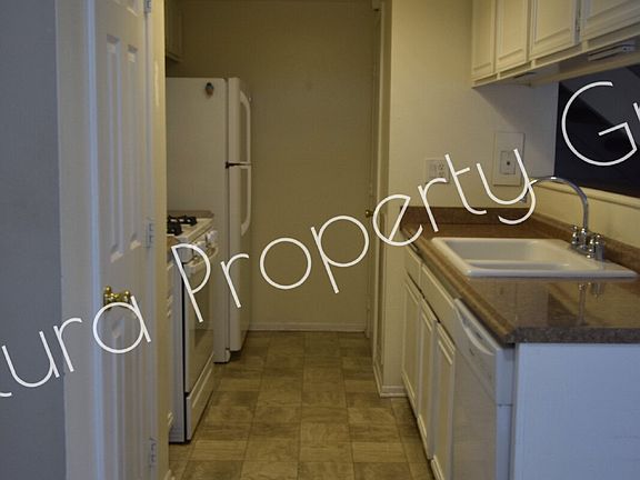4th image of 1122 Acadia Pl