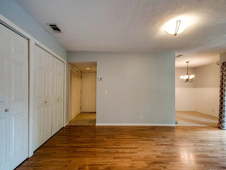 515 Basswood Ave #K104 — Photo 14