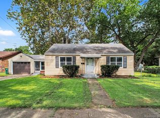 208 W Wayne St, Durand, MI 48429
