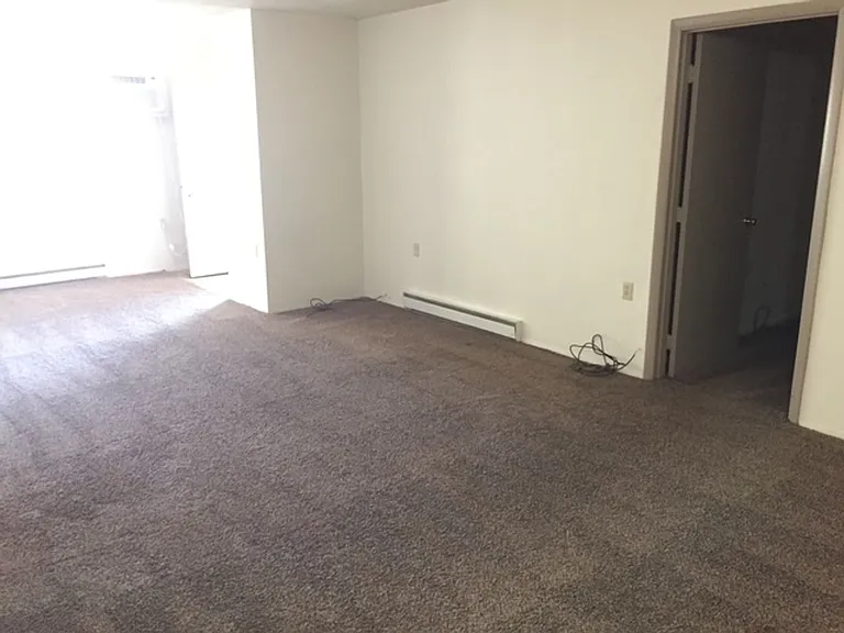 25 Arlington Ave — Photo 11