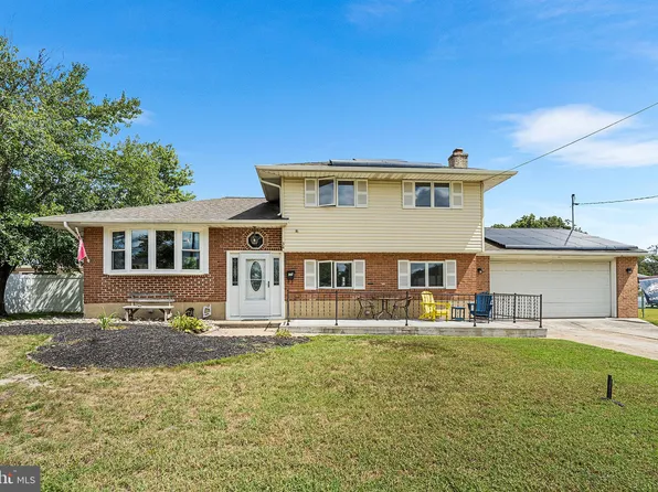 34 Randy Rd, Glendora, NJ 08029