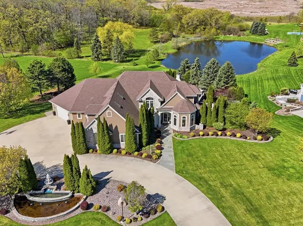 5924 Stefanie WAY, Caledonia, WI 53108