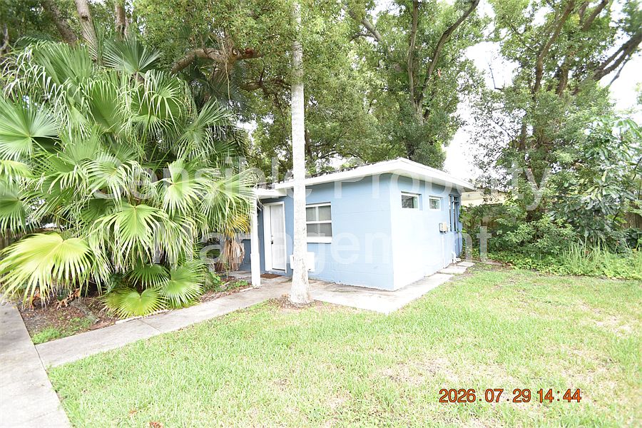 1st image of 419 Stremma Rd #5
