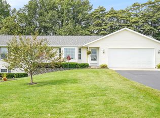 12701 Indian Meadows Dr NE, Cedar Springs, MI 49319