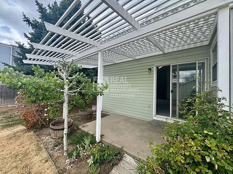 16033 E Radcliff Pl #A — Photo 23