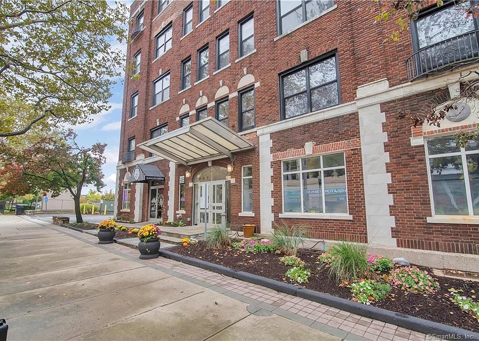 1st image of 881 Lafayette Blvd Unit 3G