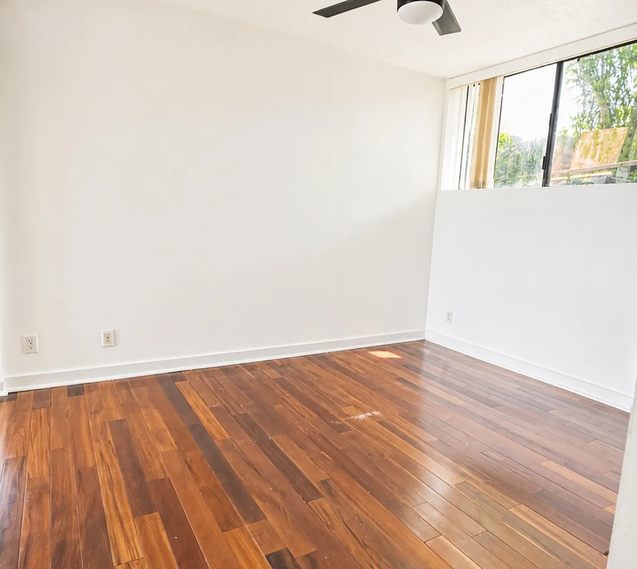 2 bed, 901 sqft, $2,640 — Photo 4