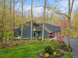 9 Hidden Springs Ln, East Windsor, NJ 08520
