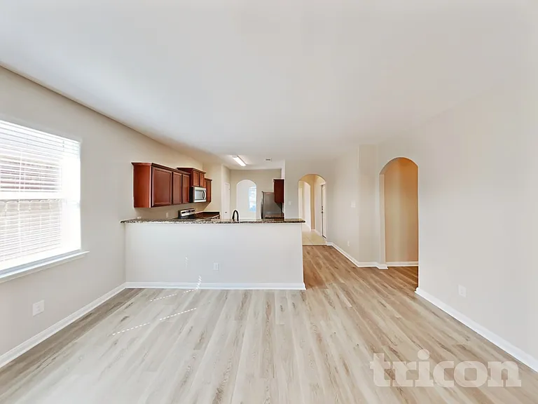 131 Mount Vernon Ln — Photo 4