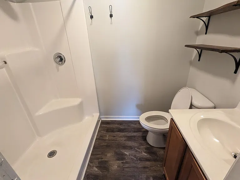 61 Newberry Dr — Photo 6