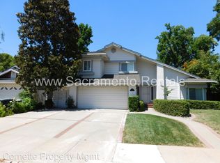 1932 Oak Bluff Way, Sacramento, CA 95833
