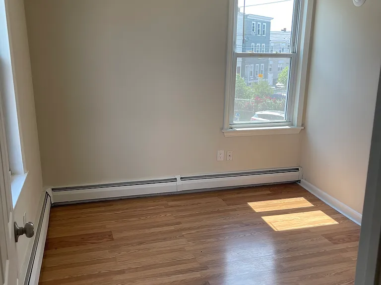8 Medford St #3R — Photo 11