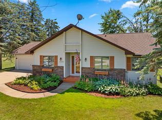 5309 Golfview Ln, Gaylord, MI 49735