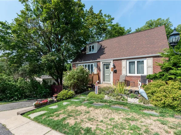 129 Glenburn Dr, Pittsburgh, PA 15236