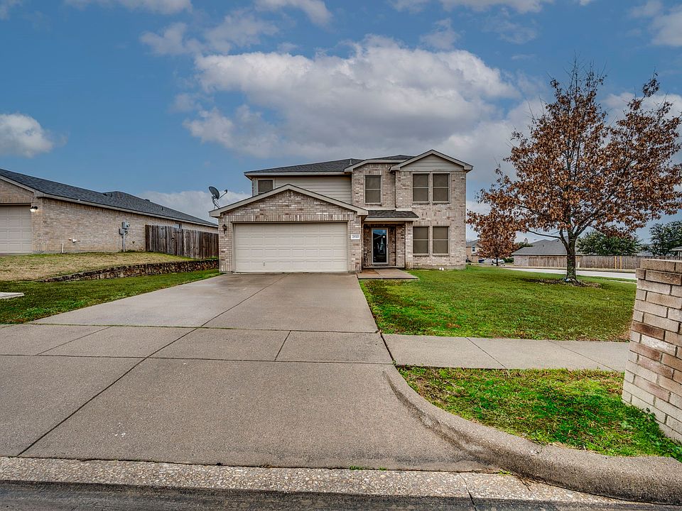 1st image of 2513 Castle Pines Dr