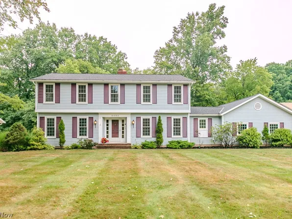 6555 Creekside Trl, Solon, OH 44139