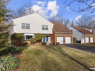 687 Westview Ct, River Edge, NJ 07661