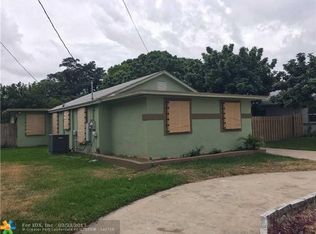 1056 NE 34th St, Oakland Park, FL 33334