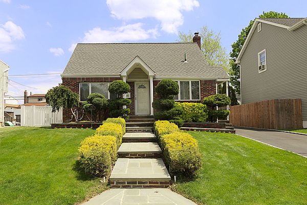 2nd image of 839 Strang Dr