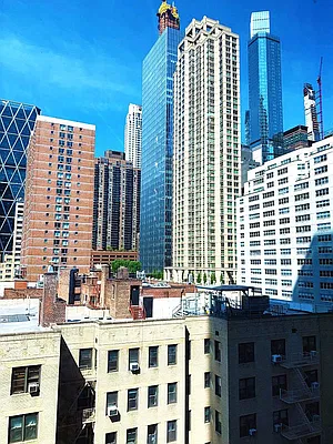 Rented by Manhattan Boutique Real Estate | media 52