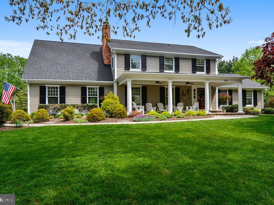 1st image of 699 Santa Maria Ln