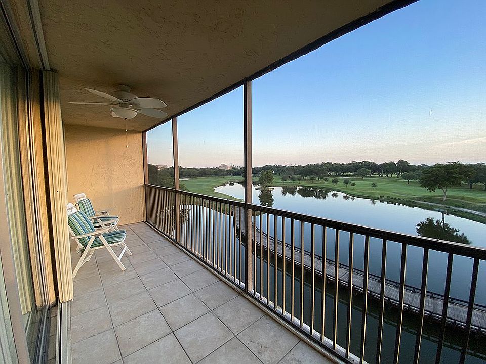 Lake & Golf Course View