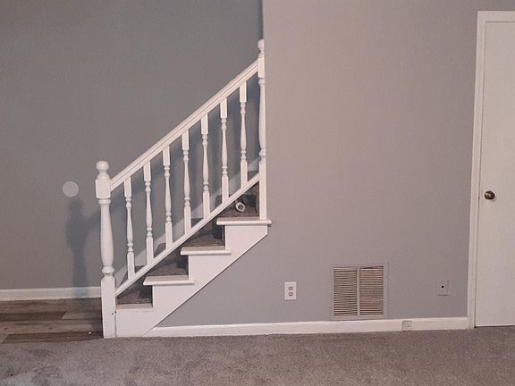 2nd image of 2611 Parkside Way