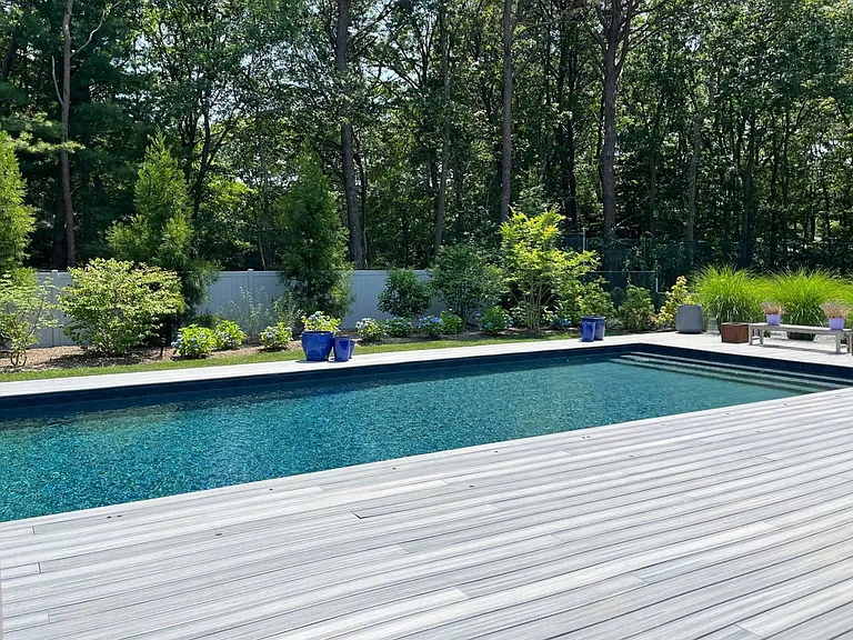 4 Bayberry Ln — Photo 2