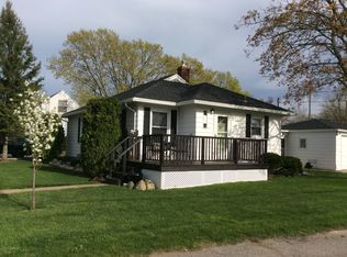 806 Myrtle Ave, Saint Joseph, MI 49085