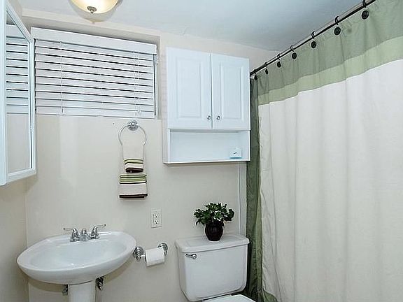 5th image of 4301 Vallejo St