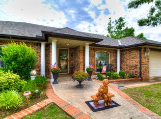 4613 E Trail Dr, Yukon, OK 73099