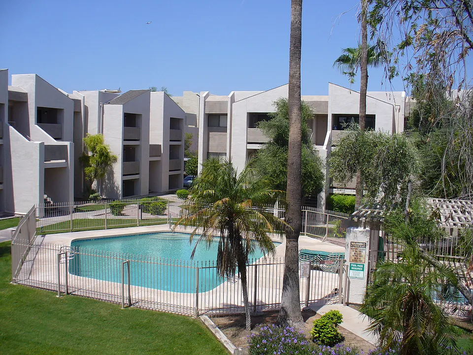 Dartmoor Apartments