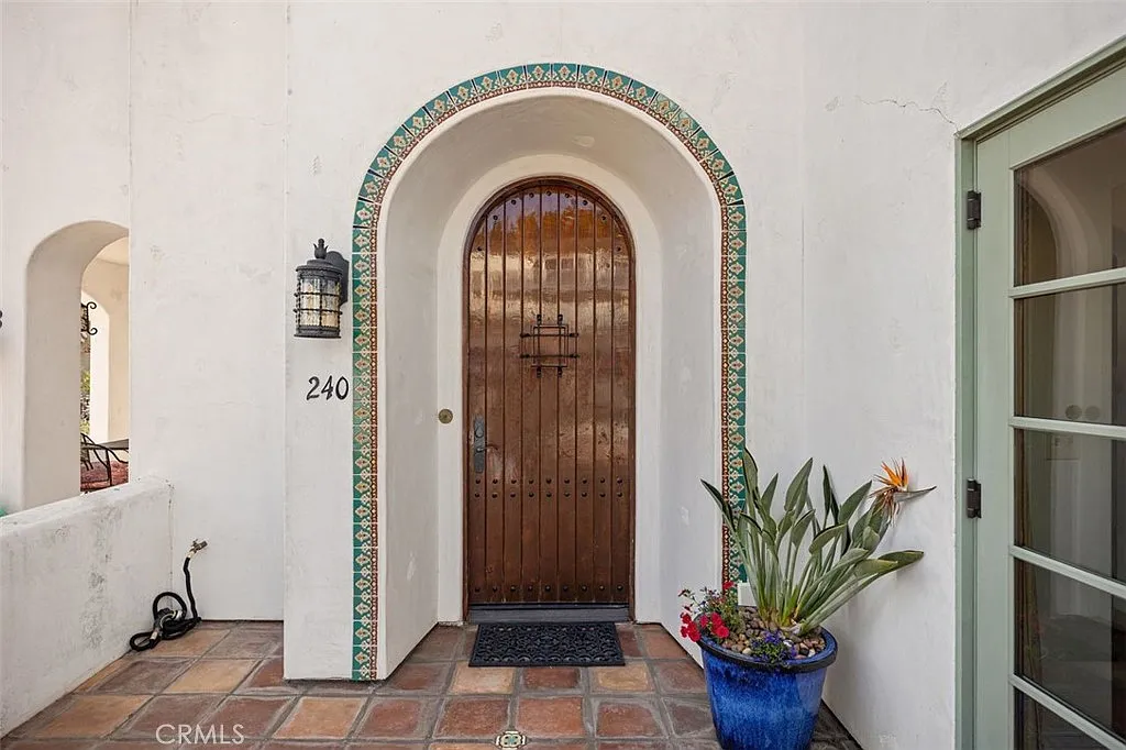 1 bed, 1200 sqft, $5,000 — Photo 3