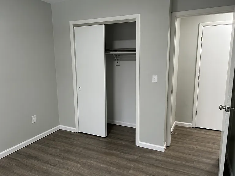 427 N Lake St #6 — Photo 17