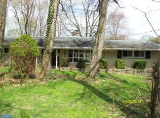 1311 Providence Rd, Secane, PA 19018