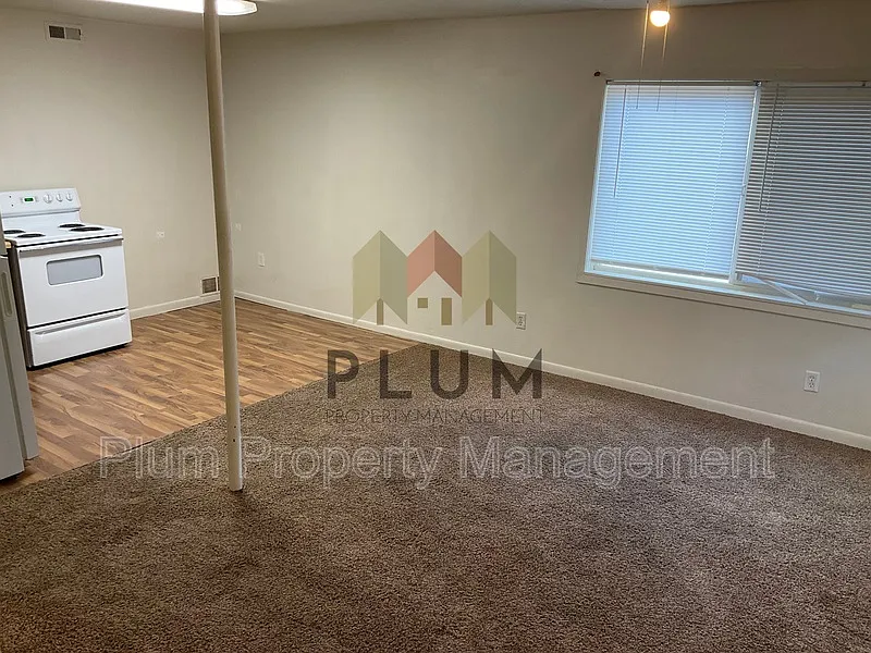 1 bed, 1.0 bath, 560 sqft, $1,095 — Photo 4