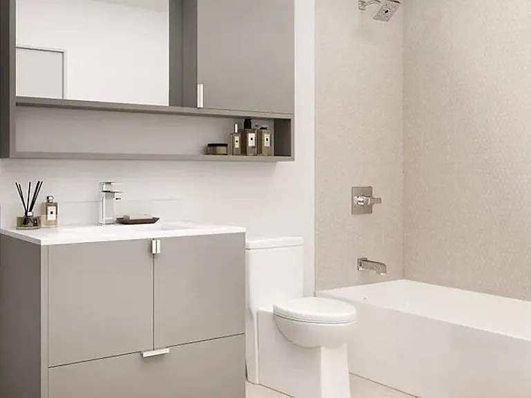 415 Main St W #304 — Photo 8