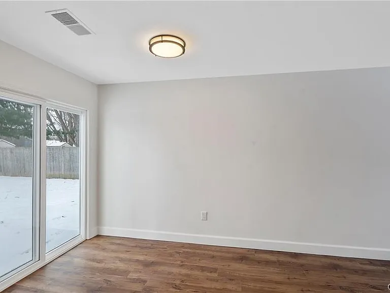 7891 Areopagitica Ave — Photo 18