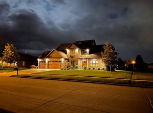 4007 Sutter Rd, Bloomington, IL 61705