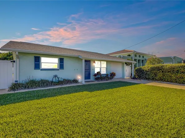 837 E 17th Ave, New Smyrna Beach, FL 32169