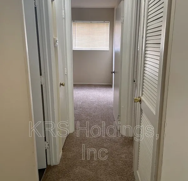 1229 Nelson St #A — Photo 7