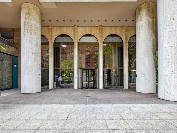 60 E 8th St APT 18G, New York, NY 10003
