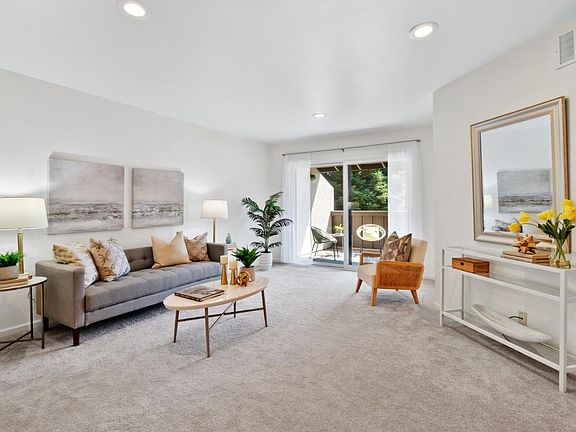 4th image of 999 W Evelyn Ter APT 38